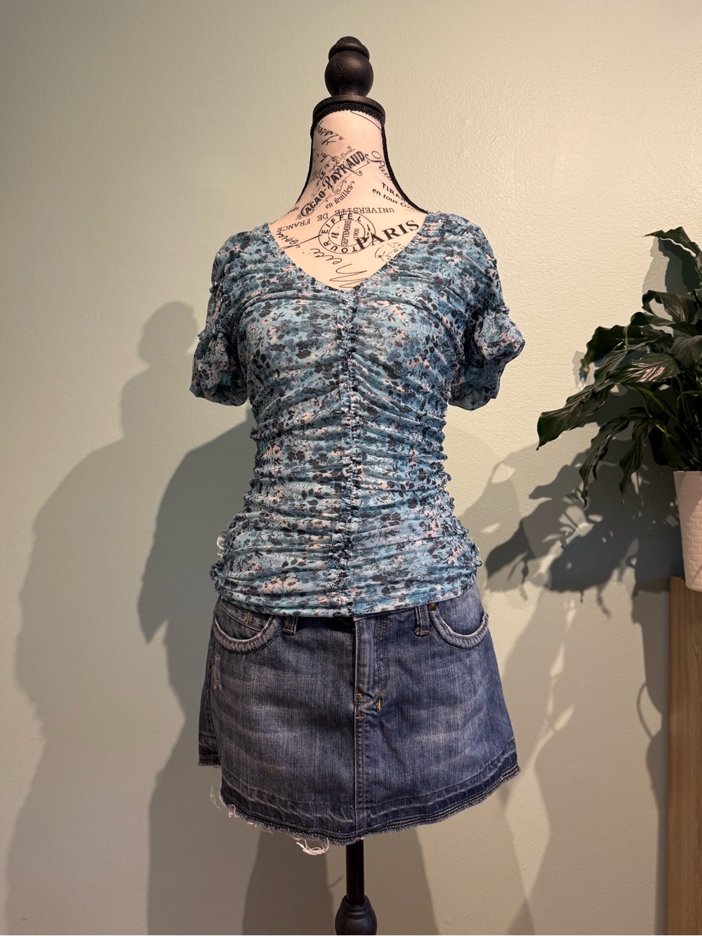 NWT- Anthropologie  Blue Floral Ruched V-Neck Blouse - Picture 5 of 8